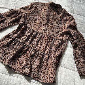Tuckernuck Edith Leopard Print Tiered Bell Sleeve Boho Top, XS